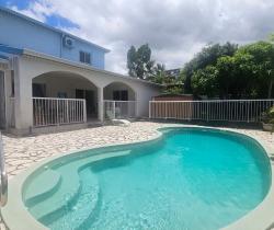 Maison / Villa Plus de 5 pi&egrave;ces  180 m ...