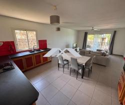 Maison / Villa 4 pi&egrave;ce(s)  90 m2