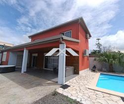 Maison / Villa 4 pi&egrave;ce(s)  113 m2