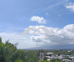 Maison / Villa 3 pi&egrave;ce(s)  140 m2