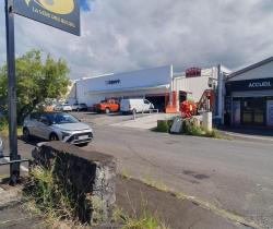 Local commercial 2 pi&egrave;ce(s) 