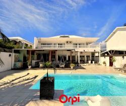 Maison / Villa Plus de 5 pi&egrave;ces  197 m ...