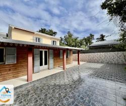 Maison / Villa 5 pi&egrave;ce(s)  118 m2