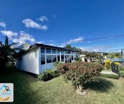 Maison / Villa 4 pi&egrave;ce(s)  138 m2