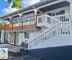 Maison / Villa 5 pi&egrave;ce(s)  129 m2