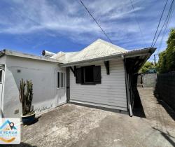 Maison / Villa 4 pièce(s)  Saint Joseph 