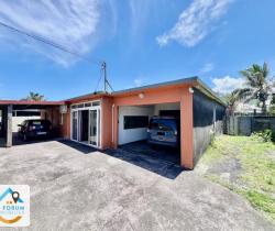 Maison / Villa 5 pi&egrave;ce(s)  148 m2