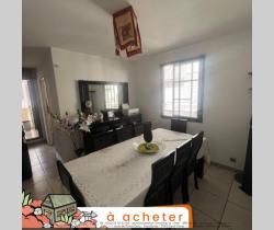 Appartement 3 pi&egrave;ce(s)  64 m2