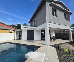 Maison / Villa 5 pi&egrave;ce(s)  122 m2