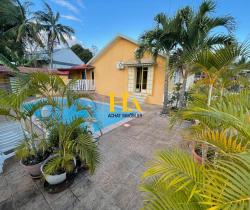 Maison / Villa Plus de 5 pi&egrave;ces  110 m ...