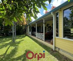 Maison / Villa 5 pi&egrave;ce(s)  247 m2