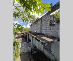 Maison / Villa 2 pi&egrave;ce(s)  90 m2