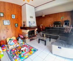 Maison / Villa 4 pi&egrave;ce(s)  95 m2