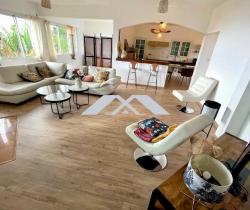 Maison / Villa Plus de 5 pièces  Le Guillaume