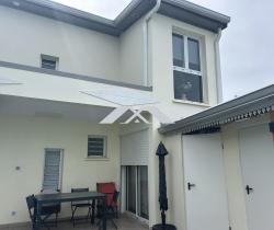 Maison / Villa 4 pi&egrave;ce(s)  96 m2