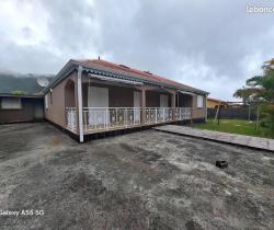 Maison / Villa 5 pièce(s)  Saint Benoît 