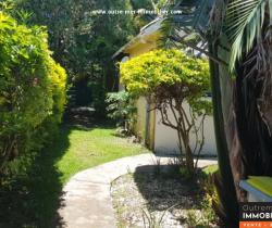 Maison / Villa  180 m2