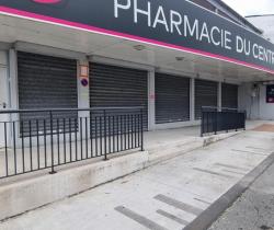 Local commercial 4 pi&egrave;ce(s) 