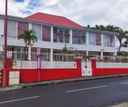 Appartement Plus de 5 pièces  La Rivière Saint Louis 