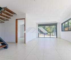 Maison / Villa 4 pi&egrave;ce(s)  90 m2