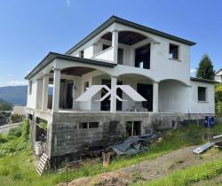 Maison / Villa Plus de 5 pi&egrave;ces  330 m ...