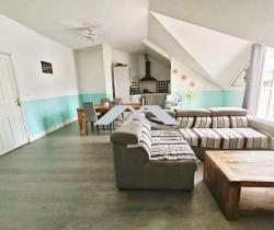 Maison / Villa 3 pi&egrave;ce(s)  77 m2