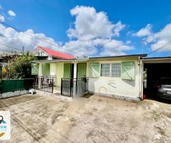 Maison / Villa 4 pi&egrave;ce(s)  63 m2