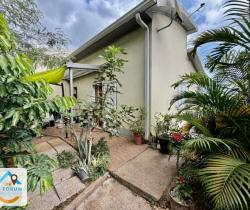 Maison / Villa 4 pièce(s)  Saint Pierre 