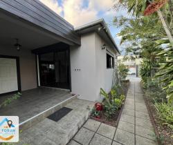 Maison / Villa 4 pièce(s)  Ravine Des Cabris