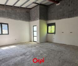 Maison / Villa 4 pi&egrave;ce(s)  94 m2