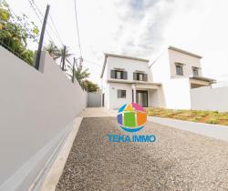 Maison / Villa 3 pi&egrave;ce(s)  62 m2