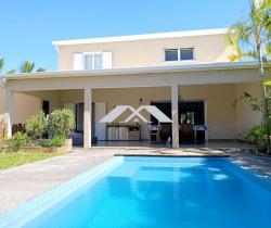 Maison / Villa Plus de 5 pi&egrave;ces  131 m ...