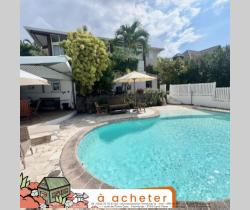 Maison / Villa 4 pi&egrave;ce(s)  154 m2