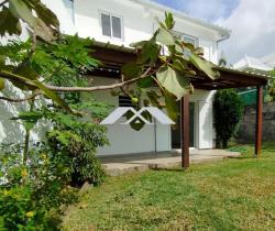 Maison / Villa 4 pi&egrave;ce(s)  94 m2