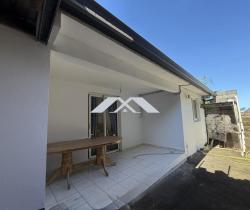 Maison / Villa 4 pi&egrave;ce(s)  74 m2