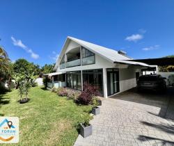 Maison / Villa 5 pi&egrave;ce(s)  126 m2