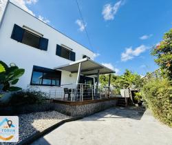 Maison / Villa 4 pi&egrave;ce(s)  104 m2