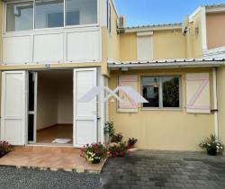 Maison / Villa 4 pièce(s)  Saint Pierre 