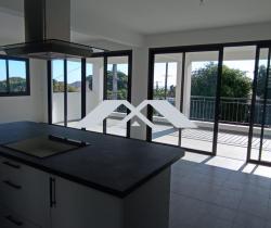 Maison / Villa 3 pi&egrave;ce(s)  89 m2