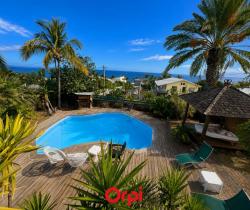 Maison / Villa 4 pi&egrave;ce(s)  138 m2