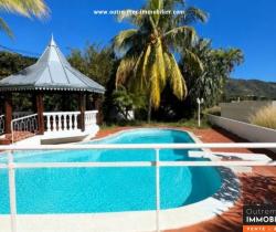 Maison / Villa  183 m2