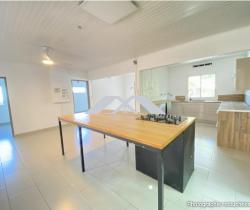 Maison / Villa 4 pi&egrave;ce(s)  118 m2