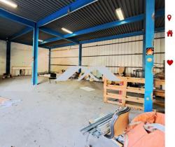 Local commercial  Le Port Zup