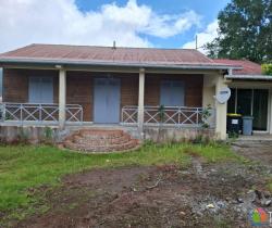 Maison / Villa 4 pi&egrave;ce(s)  77 m2
