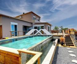 Maison / Villa 4 pi&egrave;ce(s)  129 m2