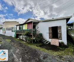 Maison / Villa 3 pièce(s)  Saint Pierre 
