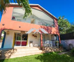 Maison / Villa Plus de 5 pièces  L'Étang Salé Les Bains