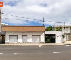 Locaux commerciaux  Saint Pierre 
