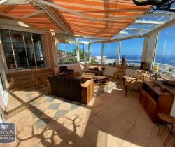 Maison / Villa 4 pièce(s)  210 m2