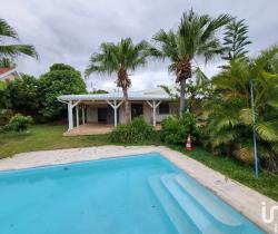 Maison / Villa 4 pièce(s)  150 m2
